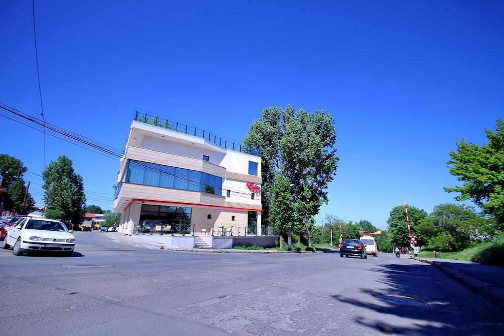 Hotel Eden Tulcea Buitenkant foto