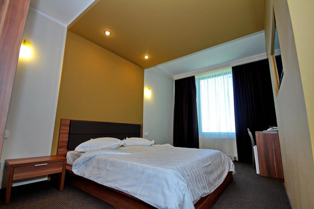 Hotel Eden Tulcea Kamer foto