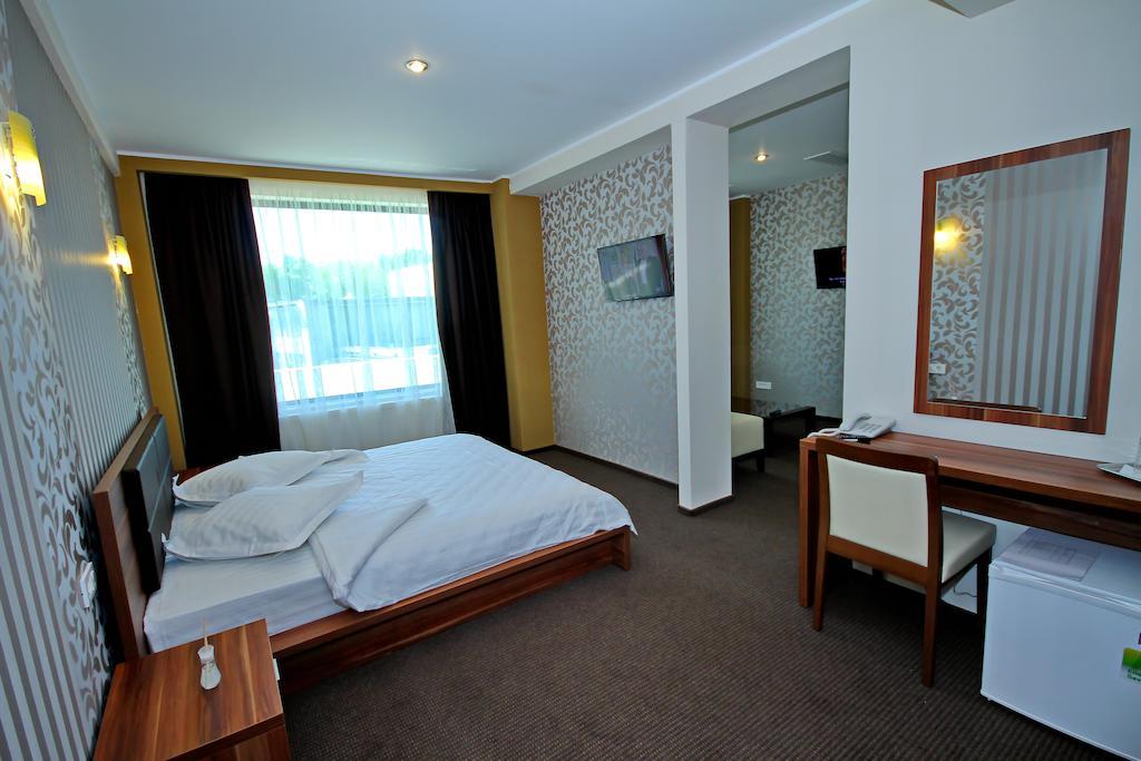Hotel Eden Tulcea Kamer foto