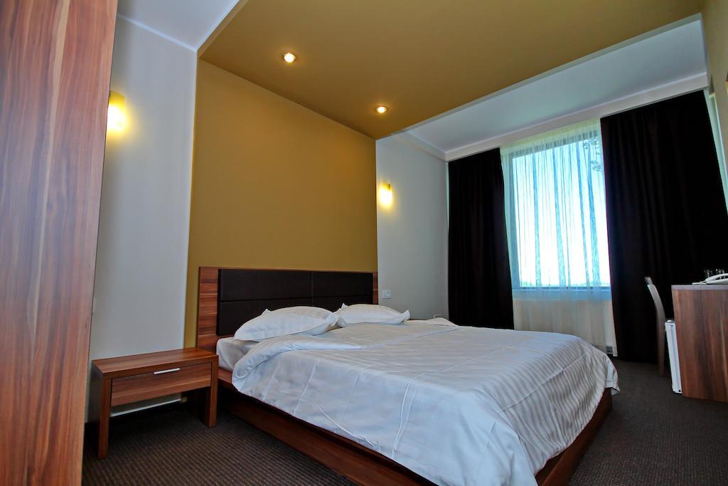 Hotel Eden Tulcea Kamer foto
