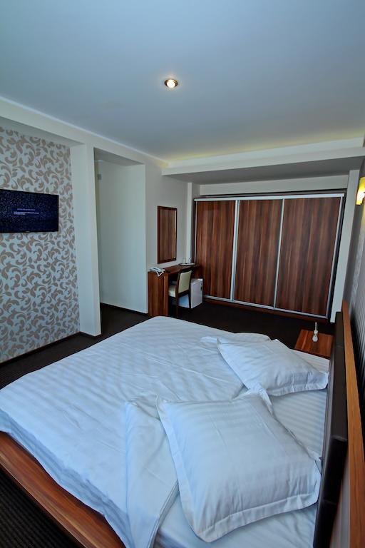 Hotel Eden Tulcea Kamer foto